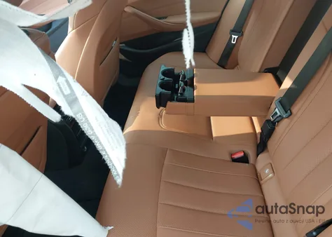 2021 BMW 530I xDrive z USA, uszkodzony, nr VIN WBA13BJ03MWX10421